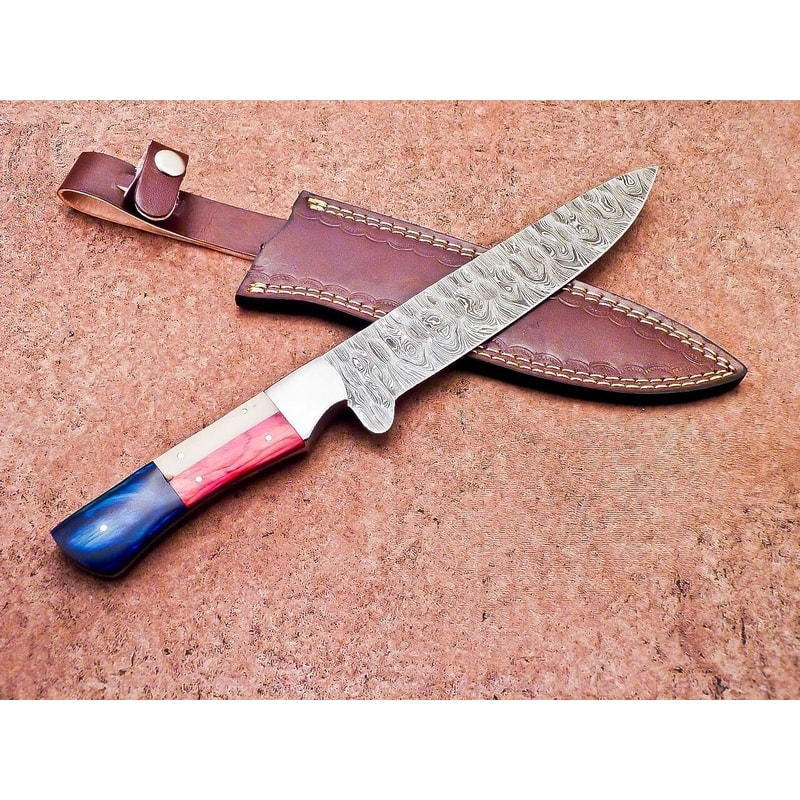 Rustic Handmade Damascus Steel Knife Hunting Camping Essential 1