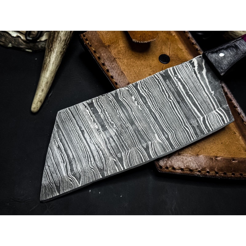 Handmade Damascus Knife With Sheath Perfect Gift For Chefs Hunters Collectors Pakka Wood Handle 3