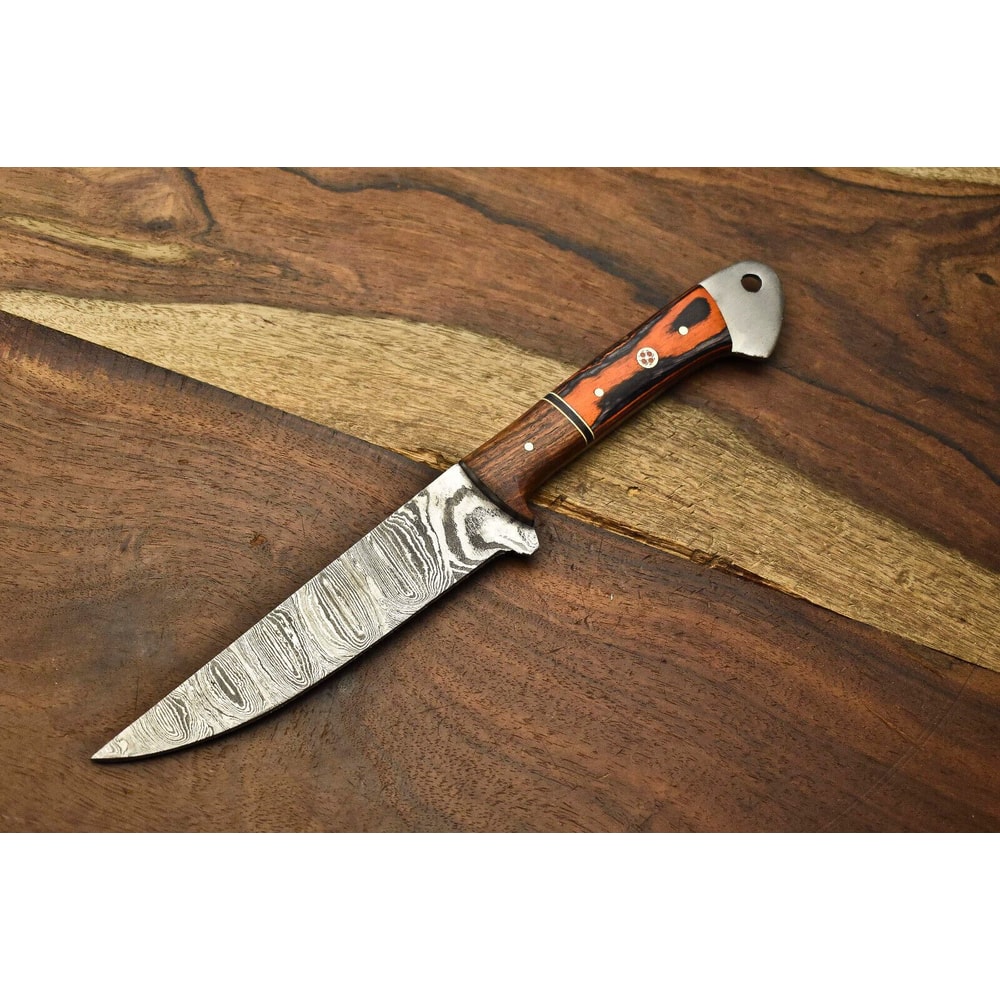 Twist Pattern Damascus Chef Knife With Premium Walnut Handle 0