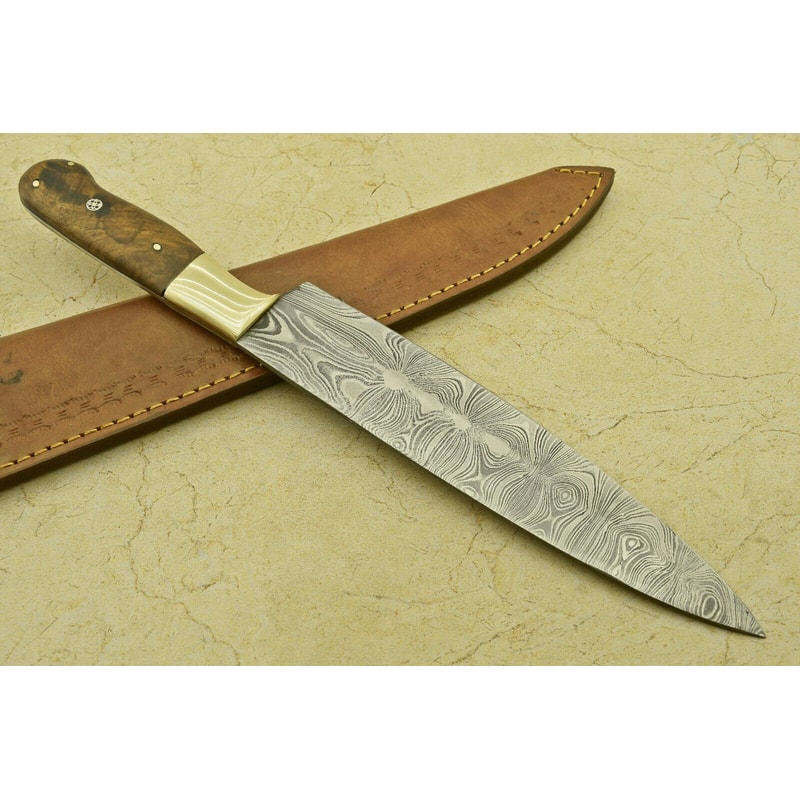 Twist Pattern Damascus Blade Chef Knife With Wooden Handle 2