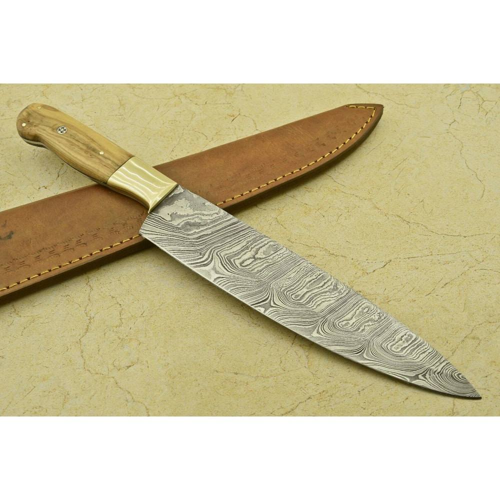 Twist Pattern Damascus Blade Chef Knife With Wooden Handle 0