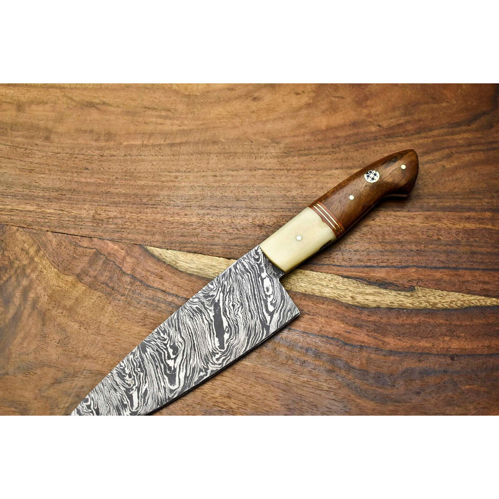 Handcrafted Damascus Steel Chef Knife  Razor Sharp Fillet Knife For Kitchen Or Camping 1