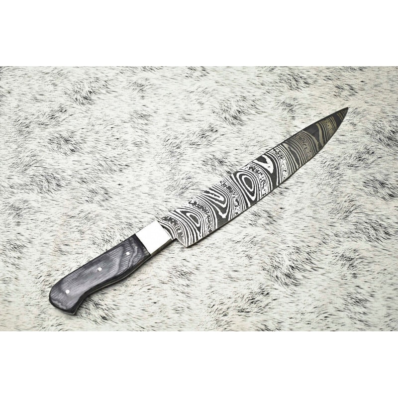 Mastercrafted Damascus Fillet Knife Handmade Chef Knife With Stunning Blade Pattern 3