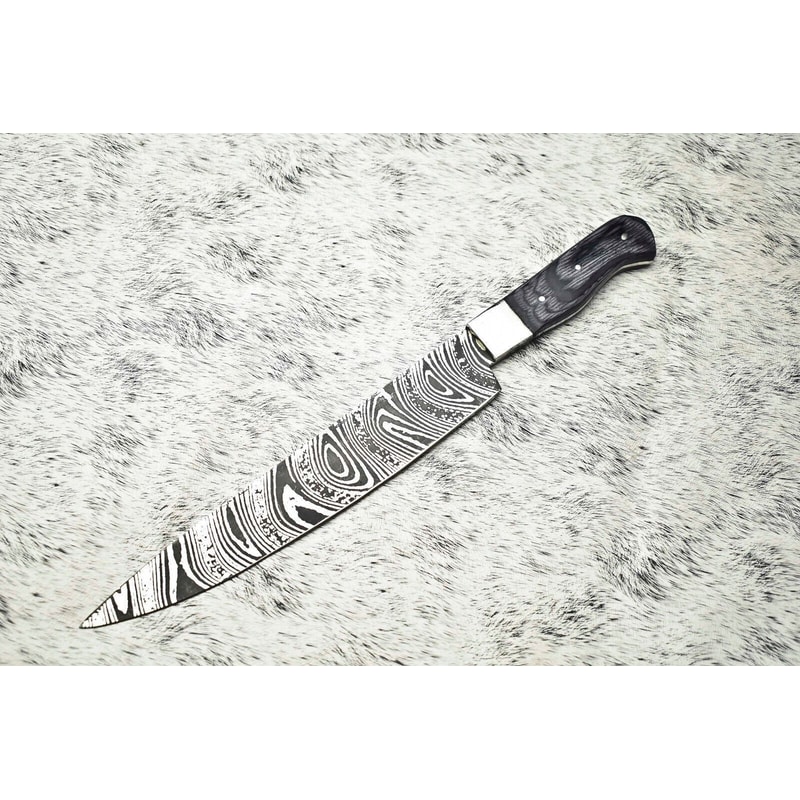 Mastercrafted Damascus Fillet Knife Handmade Chef Knife With Stunning Blade Pattern 0