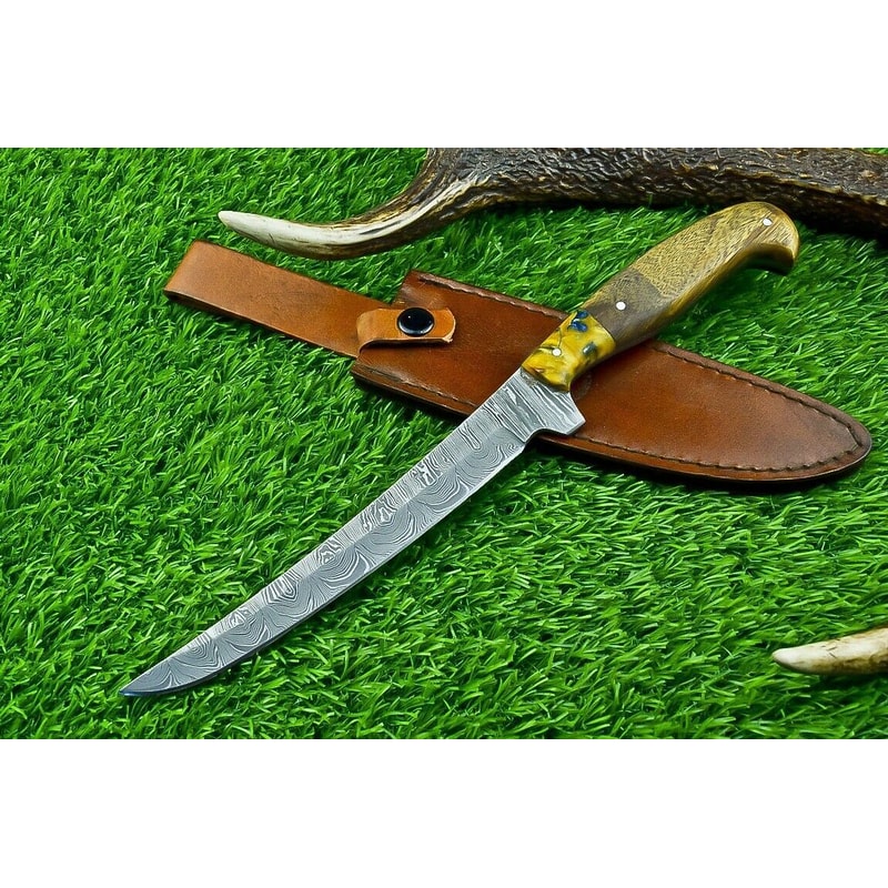 Artisan Forged Damascus Steel Knife Handmade Fillet Blade With Steel Bolster 3