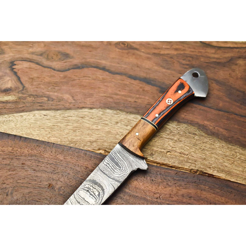 Superior Quality Handmade Damascus Chef Knife  Sharp  Stylish Kitchen Tool 1