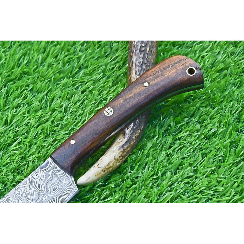 Stunning Hand Forged Damascus Steel Chef Knife  95 Kitchen Knife With Natural Wood Handle 1