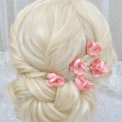 Small pink flowers hair pins. Cherry blossom (sakura) hair accessories. Boho hair piece. Decorative wedding barettes