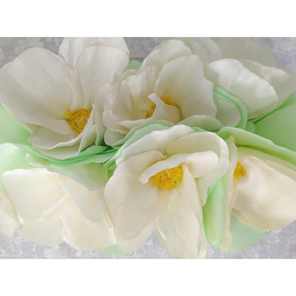 white magnolia 14.jpg