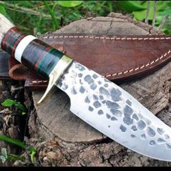 D2 Steel Hunting Bowie Knife, Beautiful Deer Horn Grippy & Comfortable Handle With Snake Skin Leather Sheath