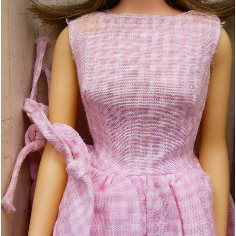 Japanese Exclusive Vintage Francie Barbie Doll Dressed And Boxed 3