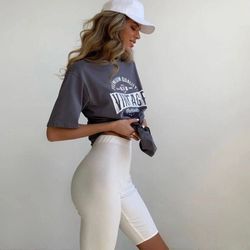 Women's sport loose VINTAGE T-shirt with bicycle shorts for every day