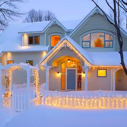 outdoor led icicle string lights, 5m christmas garland curtain light for garden, eaves, wedding & party decor (110v/220)