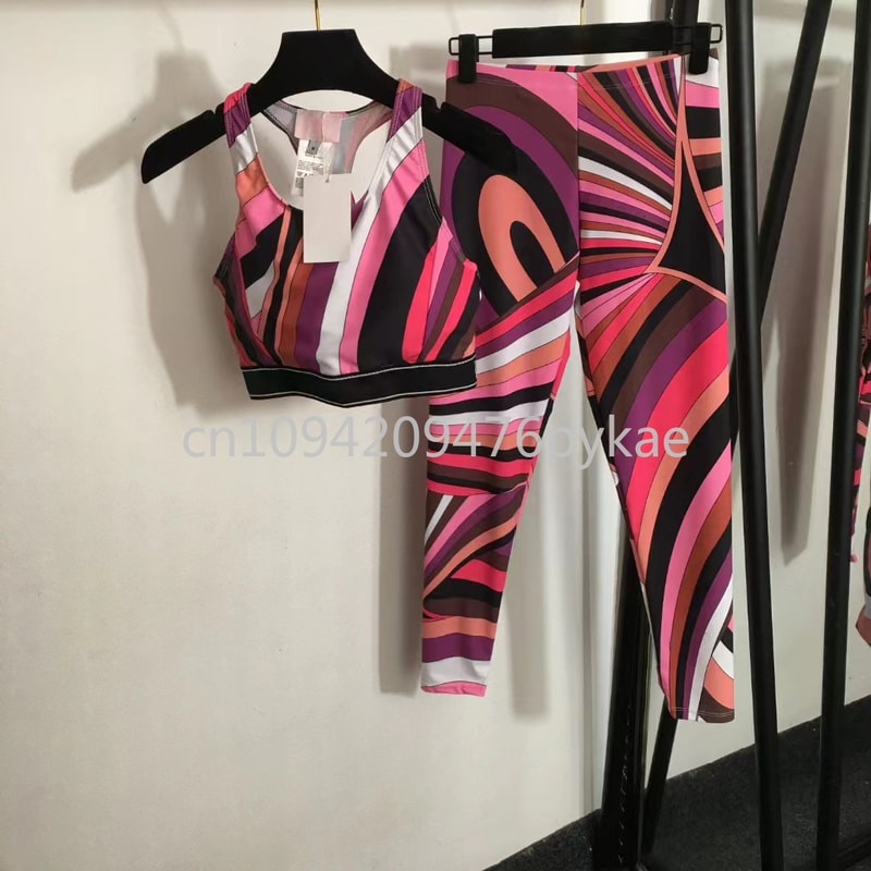 Sexy Women Designer Brand Swimsuit Set For Beach Sports Swimwear And Beach Ready Look 0