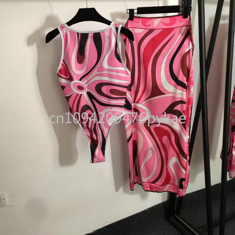 Sexy Women Designer Brand Swimsuit Set For Beach Sports Swimwear And Beach Ready Look 4