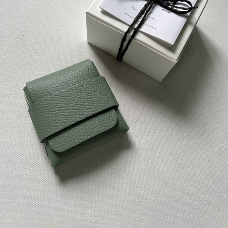 Travel Condom Case, Elegant PU Leather Box, Secure Small Purse for Condoms, Compact Design, Protects and Keeps Condoms