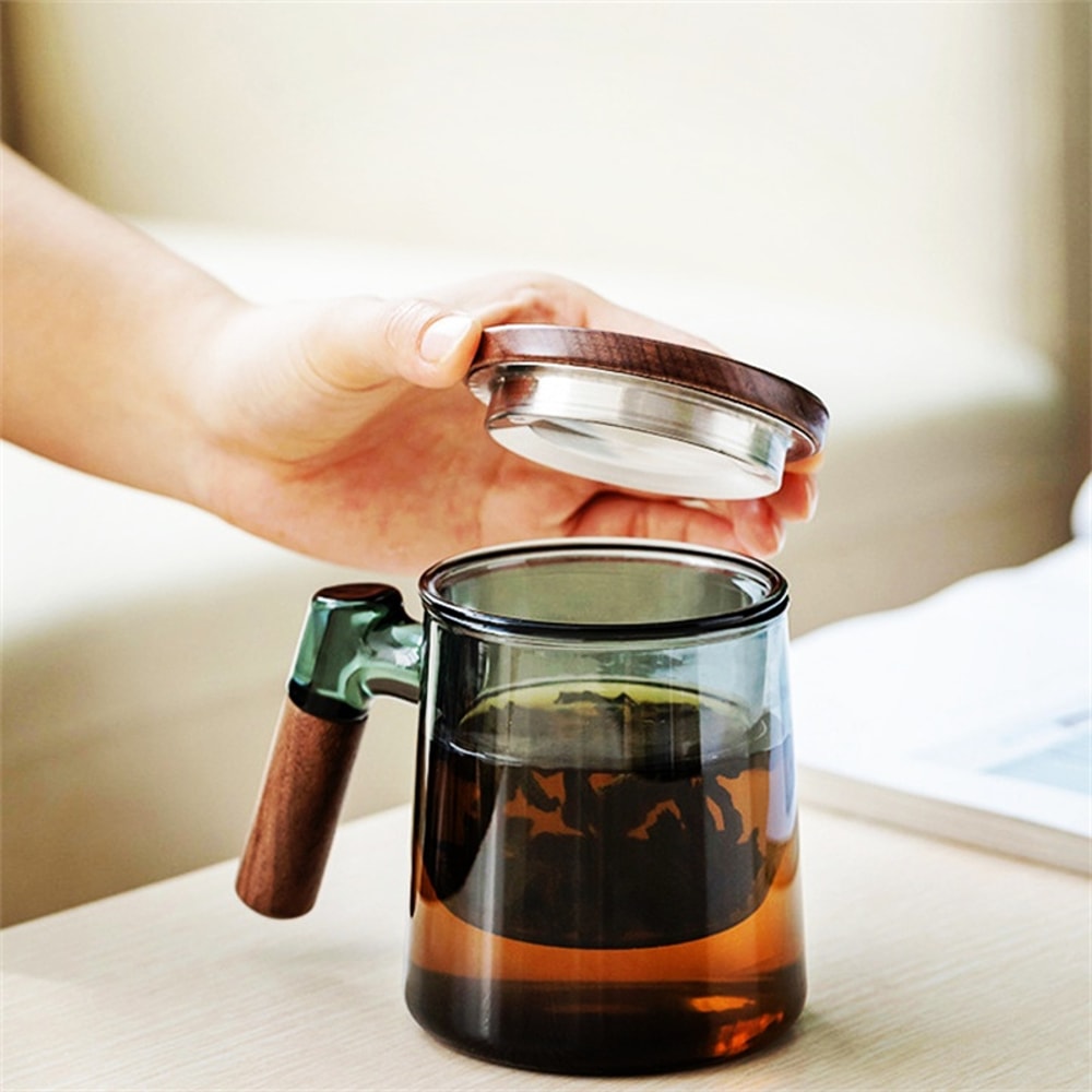 Scented Tea Cup, Walnut Wooden Handle Lid Filter Glass Mug with Tea Water Separation for Office and Floral Teas