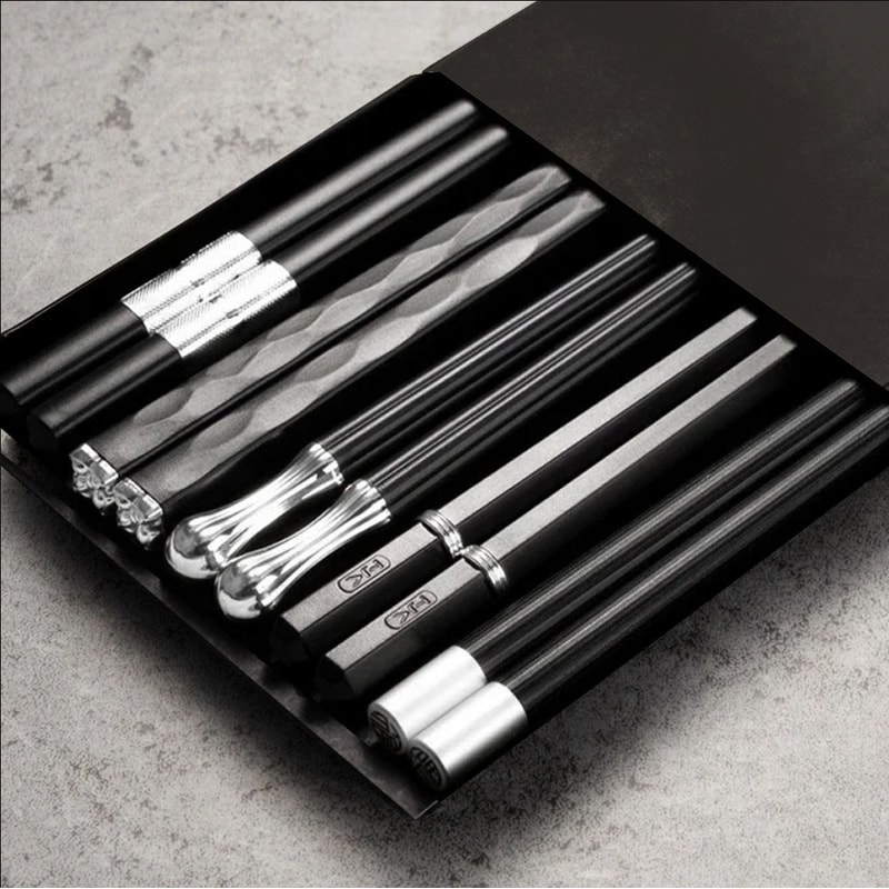 Alloy Chopsticks Black Sushi Sticks For Food Noodles Kitchen Tableware 0