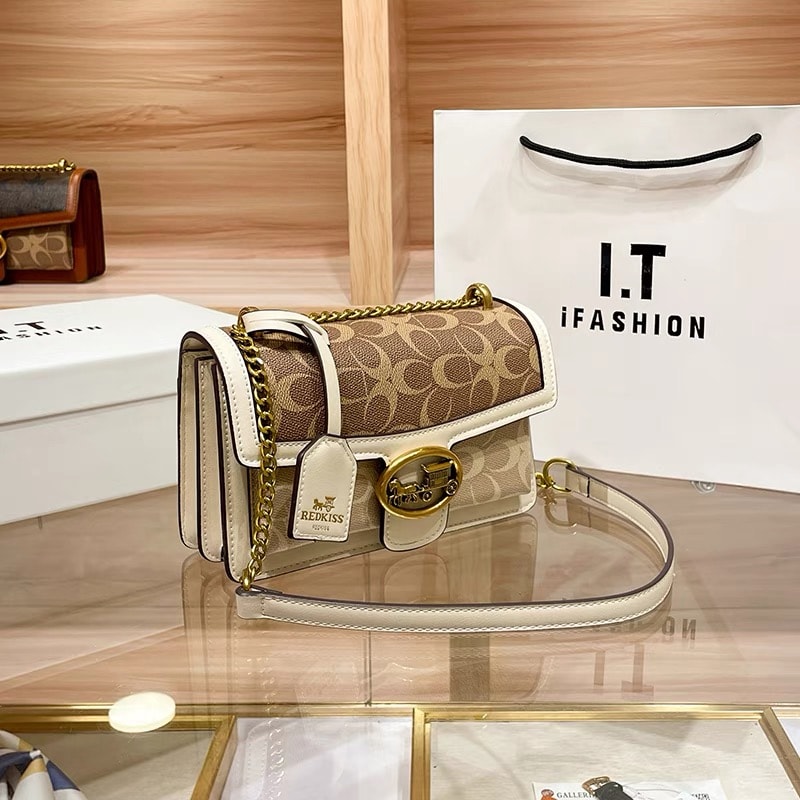 Designer Fashionable Crossbody, High-End Color Contrast Shoulder Bag