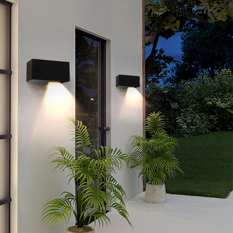 Rechangeable LED Outdoor Wall Lamp, Waterproof Bulb, Garden Porch Lighting