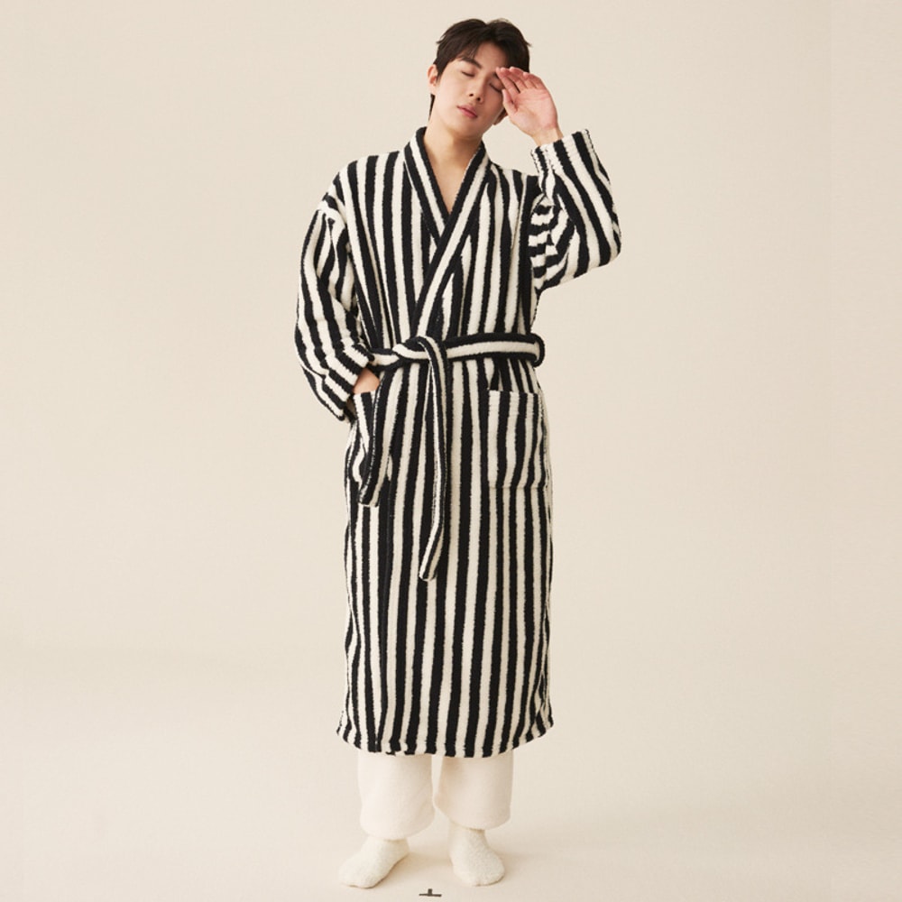 Autumn Winter Couple Bathrobe Set, Coral Velvet Thickened Flannel Pajamas for Men and Women, Striped Lengthed Home Cloth