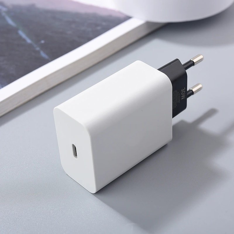 Fast Charging Power Adapter For USB C Devices Compatible Wall Charger For Phones Tablets Laptops 2