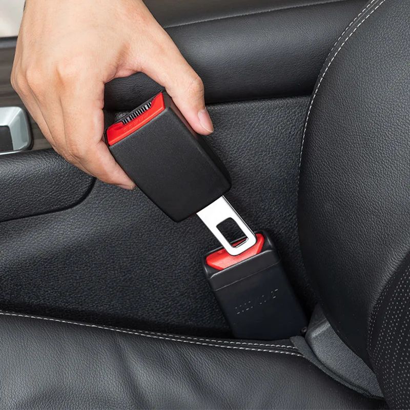 Universal seatbelt extension for daily use
