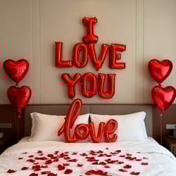 heart shaped aluminum film balloon with red simulated petals for valentine's day wedding decoration