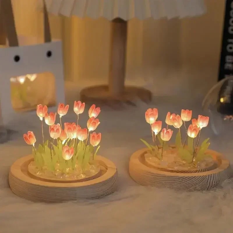 Handmade LED Night Light Tulip Flower, DIY Desk Lamp for Bedroom Decor and Birthday Gifts