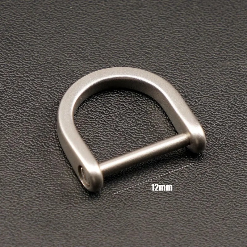 Titanium Alloy Horseshoe Buckle Carabiner, Key Ring Hook, Outdoor Tool, Shackle D Bow Keychain Bracelet Buckle