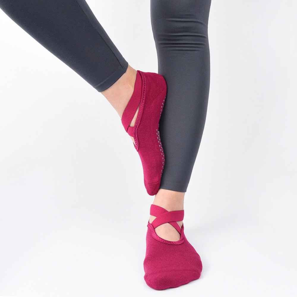 Cotton Ballet Dance Socks, Silicone Grip Towel Texture Pilates Grip, New Nonslip Yoga Socks With Straps for Women