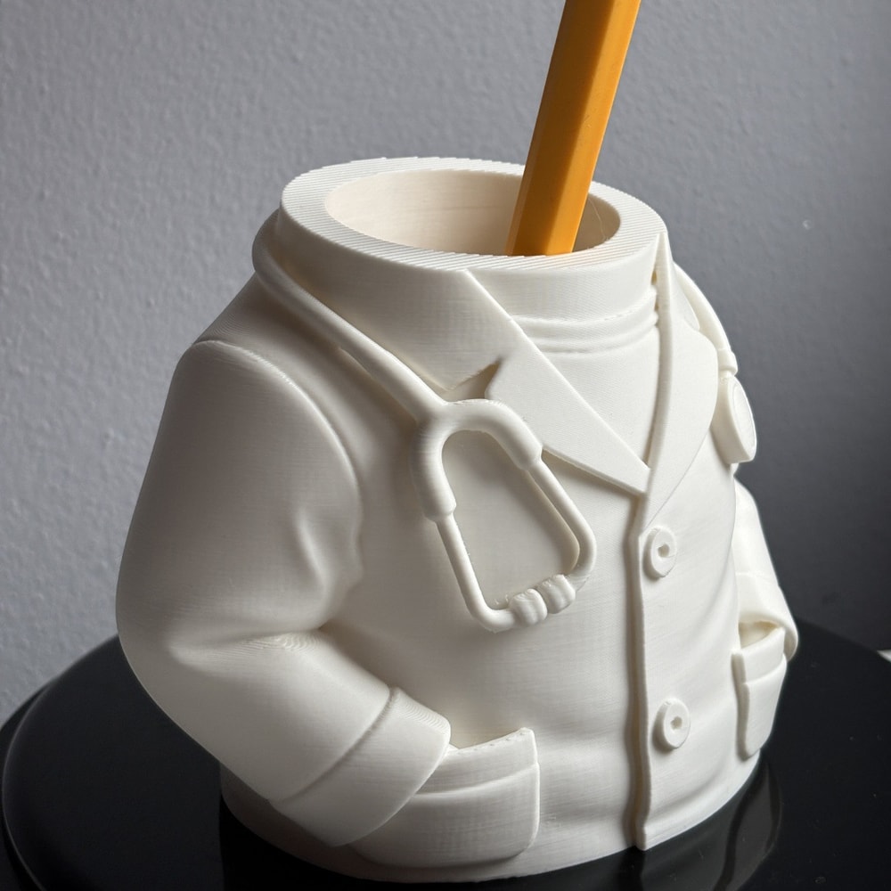 Desktop Ornament, Creative Doctor-shaped Pen Holder, Home Decoration, Medical-themed Gift, Desktop Organizer