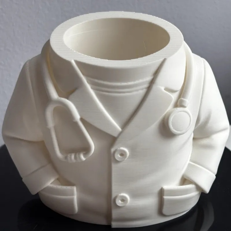 Desktop Ornament, Creative Doctor-shaped Pen Holder, Home Decoration, Medical-themed Gift, Desktop Organizer