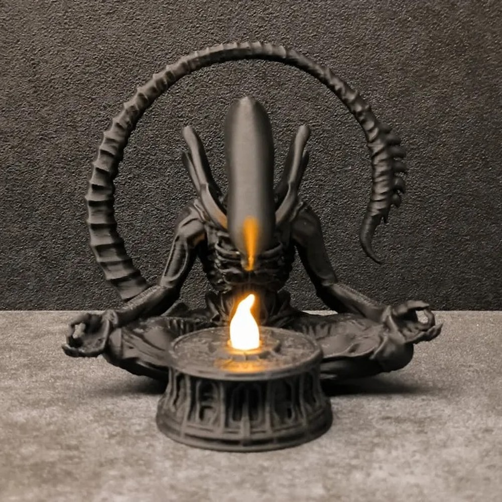 Creative Desktop Decoration, Alien-shaped Desktop Ornament, Birthday Gift Idea