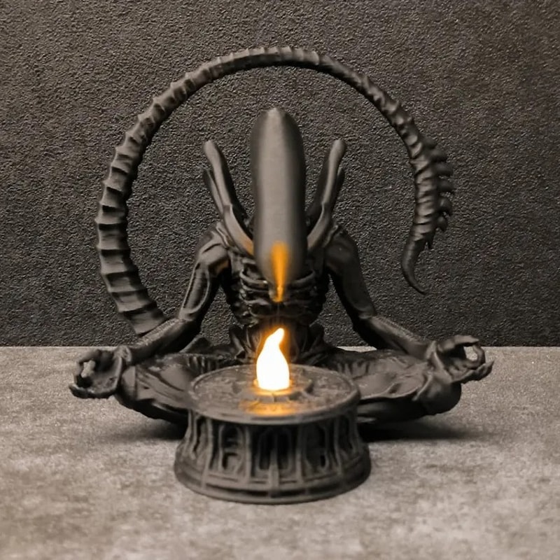 Creative Desktop Decoration, Alien-shaped Desktop Ornament, Birthday Gift Idea