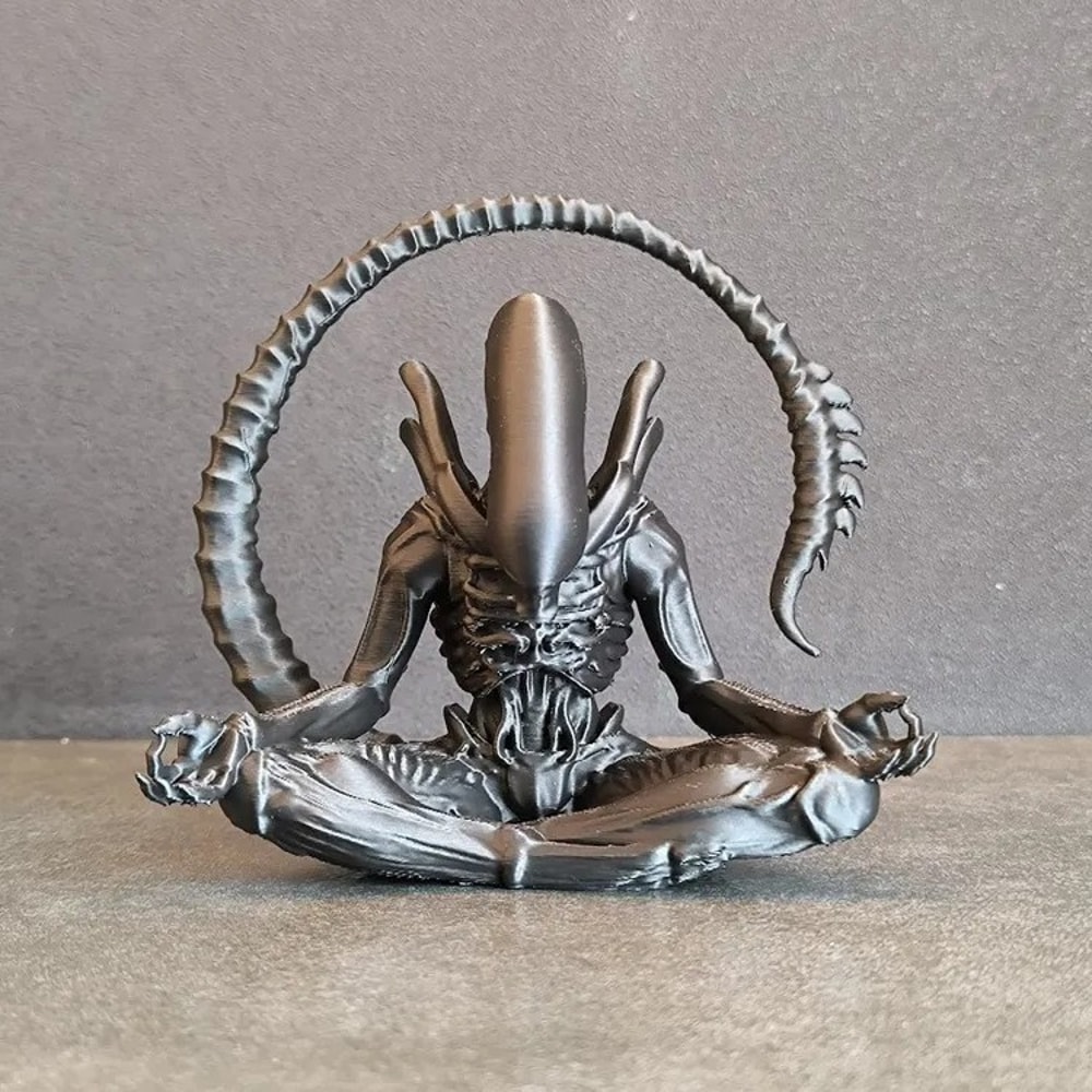 Creative Desktop Decoration, Alien-shaped Desktop Ornament, Birthday Gift Idea