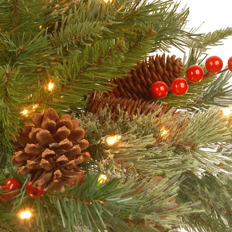 Luminous Christmas Tree Decorations, Floor-Mounted Outdoor Christmas Decor with Simulated Artificial Pine Needles