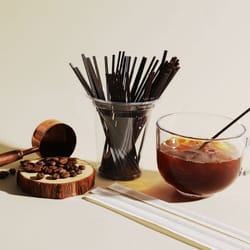 individually packaged wooden coffee stirring sticks, disposable three-hole straws for hot drinks, cold drinks, juice