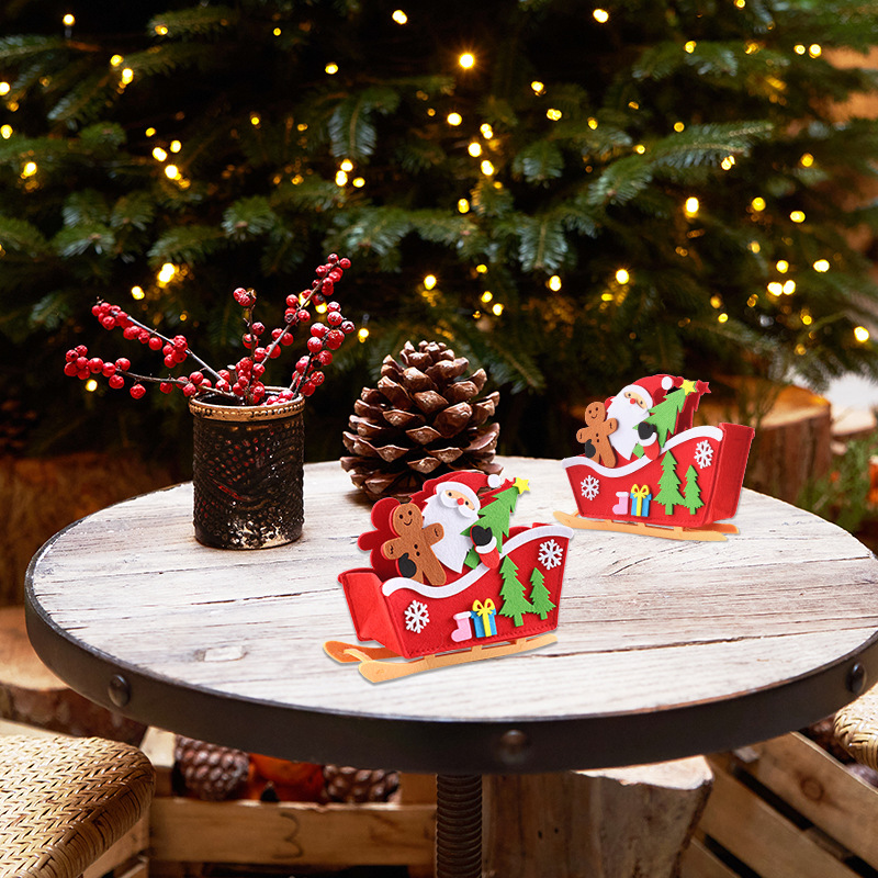 Santa Claus Gingerbread Christmas Felt Sleigh Ornament for Interior Desktop Tree and Gift Decoration