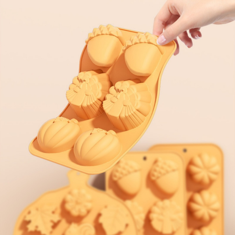 Pumpkin Maple Leaf Turkey Silicone Thanksgiving Chocolate Mold, Cake Cookie Ice Cube Mold for Harvest Festival
