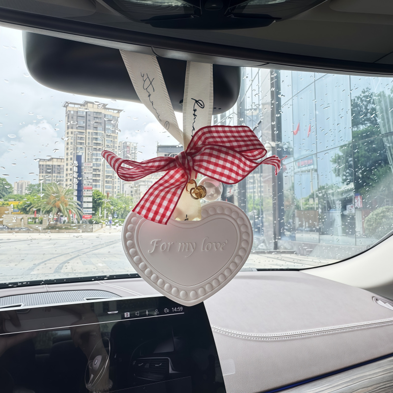 Love Heart Car Air Freshener, Valentine's Day Aromatherapy Pendant, Hanging Decoration for Bathroom