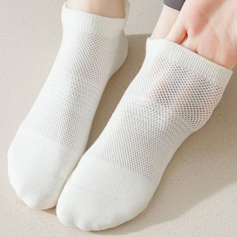 Breathable Sports Socks for Women, Anti Slip Mesh Low-Ankle Yoga Socks, Silicone Backless