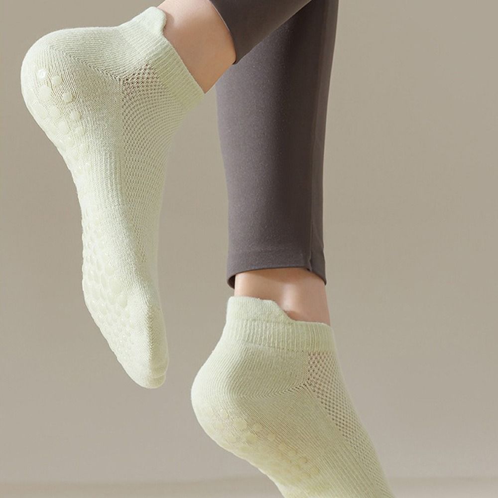 Breathable Sports Socks for Women, Anti Slip Mesh Low-Ankle Yoga Socks, Silicone Backless
