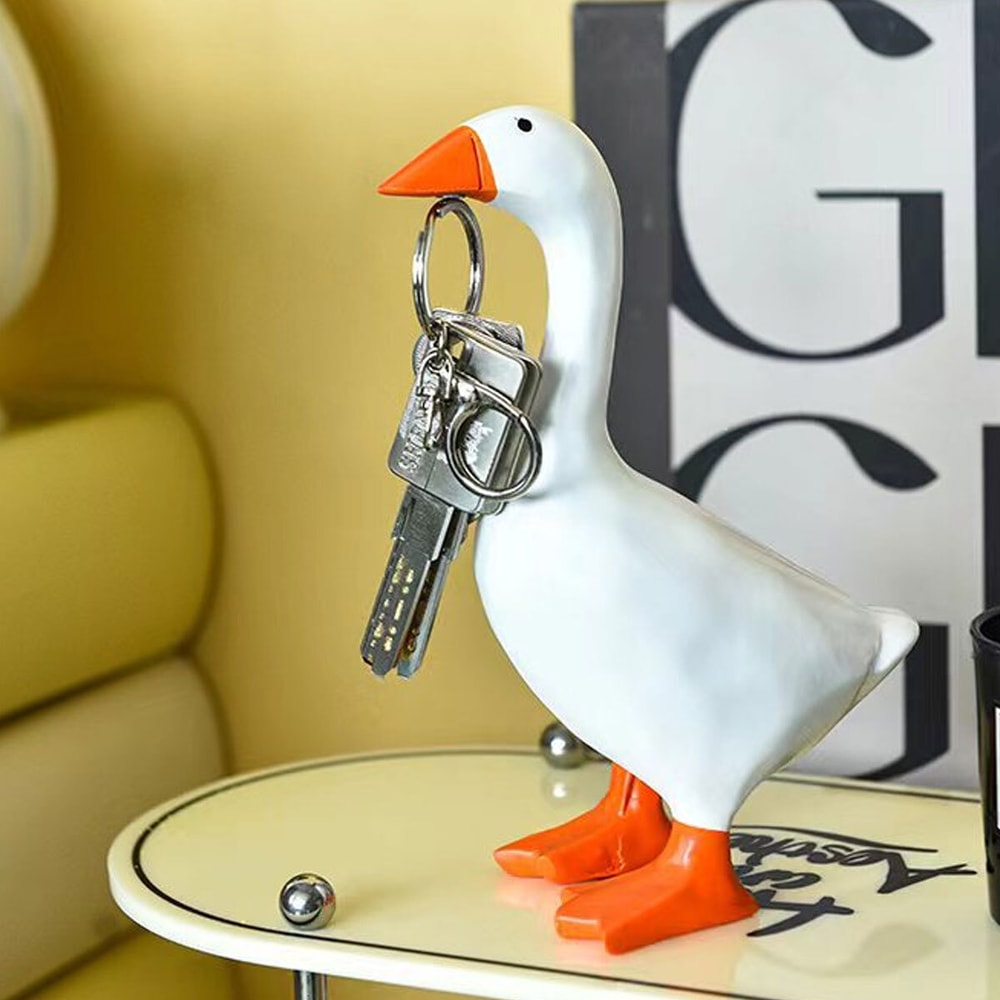 Resin Decorative Figurine, Cute Magnetic Goose Key Holder, Strong Magnet for Home Entryway Organizer