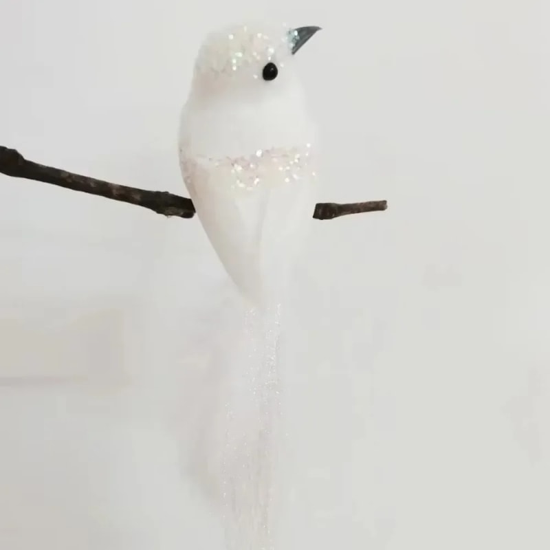 Clip-On Cardinals, Artificial Red Birds, Feathered Christmas Tree Ornaments for Garden and Holiday Decor