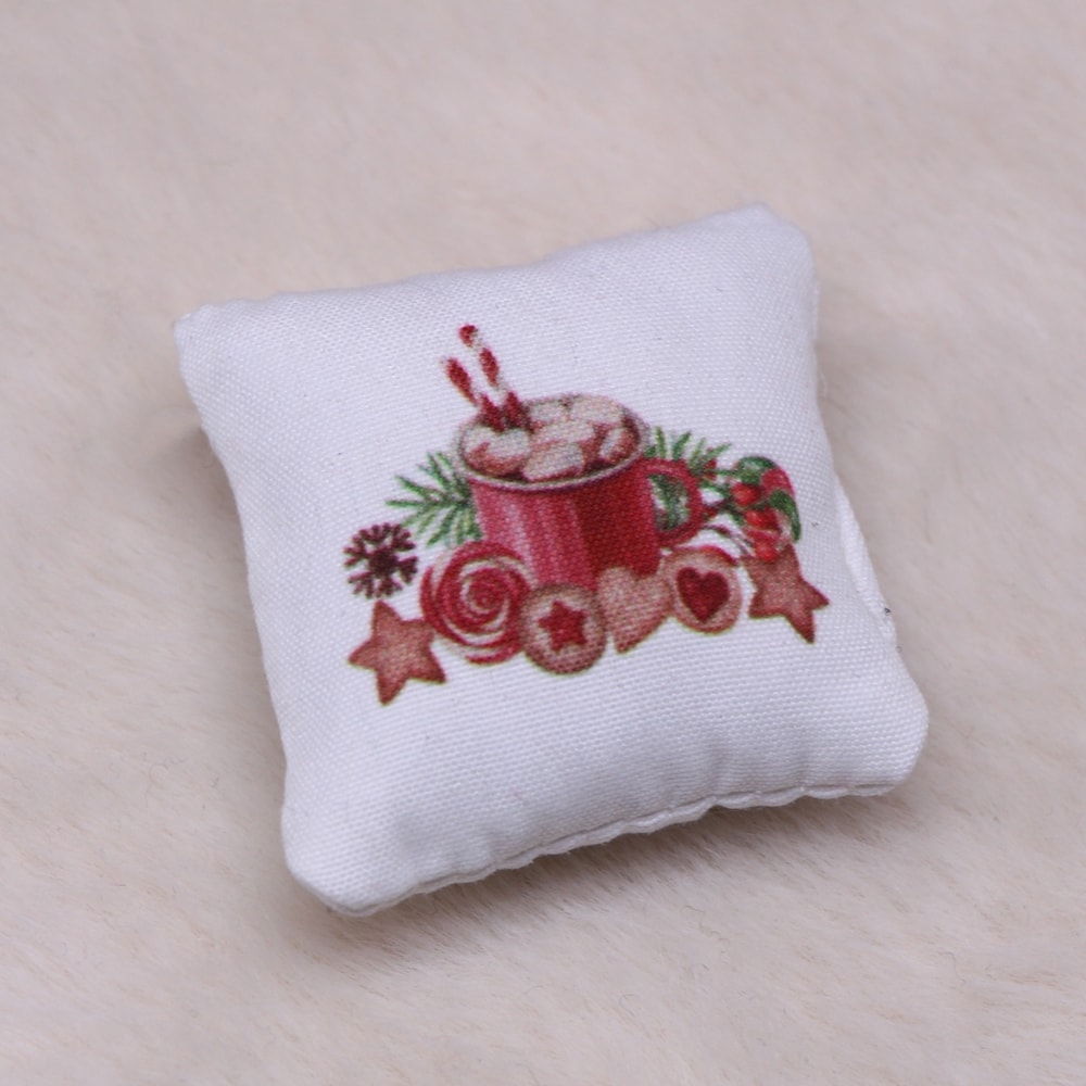 Miniature Scene Decoration, Christmas Decor, Bedroom Study Mini Tree, Mini Pillows Soft Fit Dollhouse