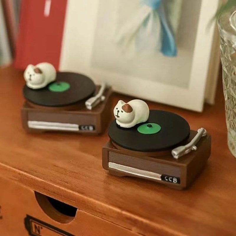 DIY Dollhouse Decoration Miniature Props Grocery Record Player Cat Gramophone 4