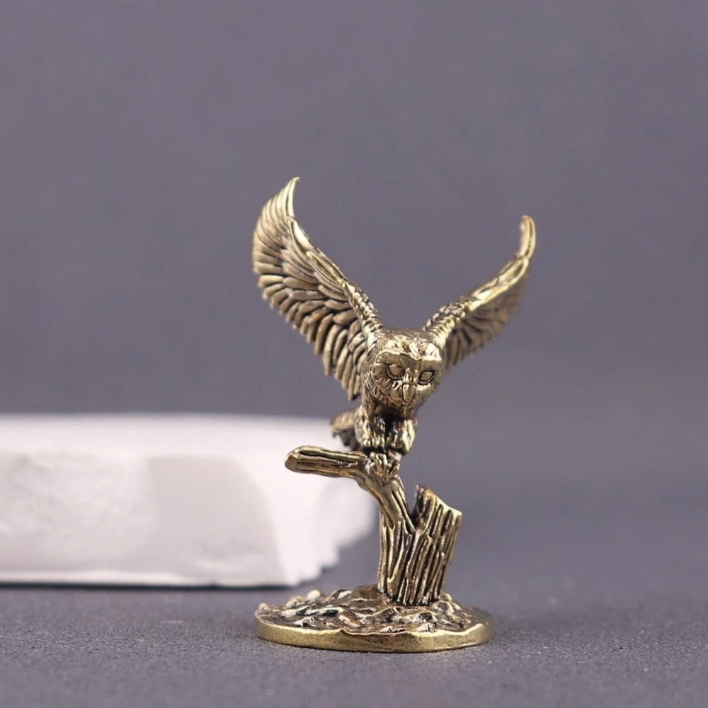 Anti-Oxidation Brass Owl Sculpture with Stable Base, Easy-Clean Decorative Gift