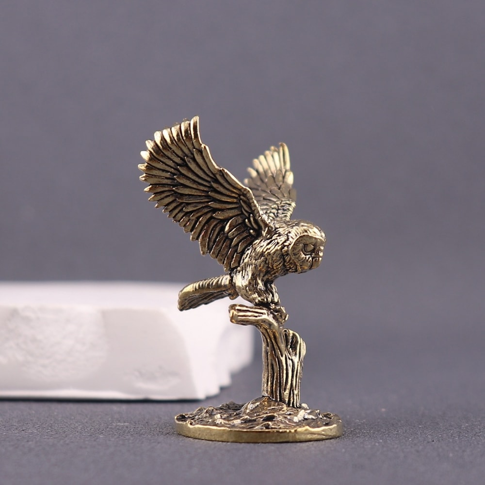 Anti-Oxidation Brass Owl Sculpture with Stable Base, Easy-Clean Decorative Gift