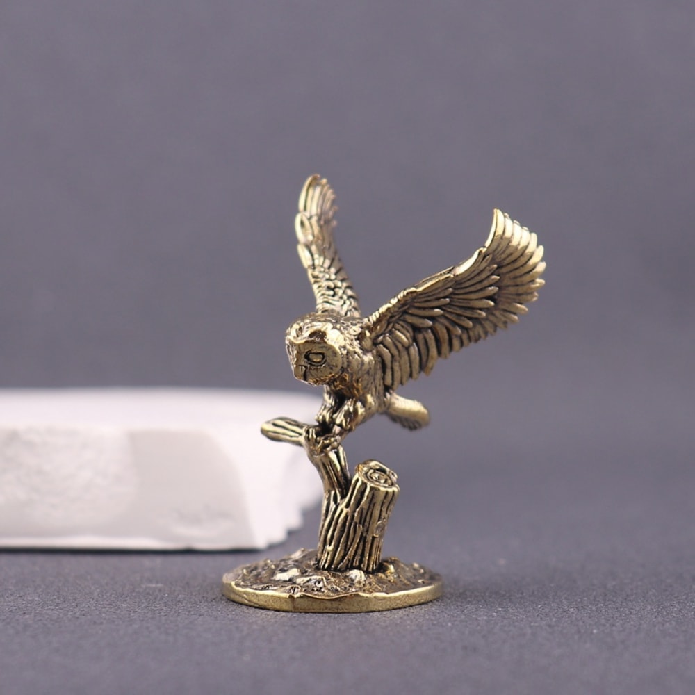Anti-Oxidation Brass Owl Sculpture with Stable Base, Easy-Clean Decorative Gift